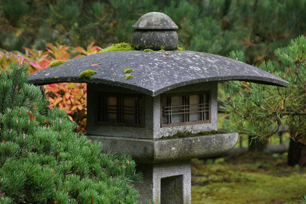 Stone Lanterns – Rock Garden Imports