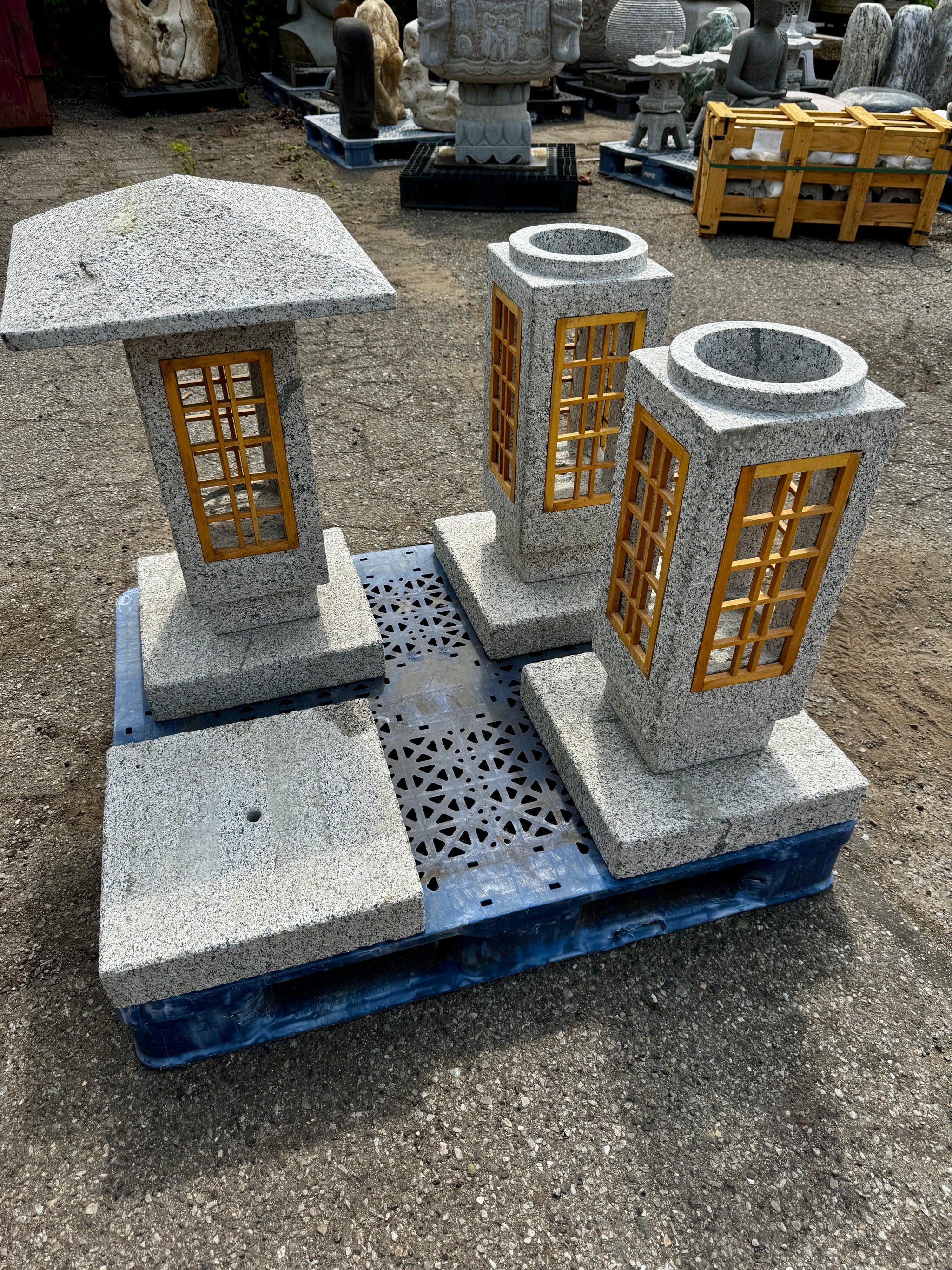 Sosaku Craftsman Lantern – Rock Garden Imports